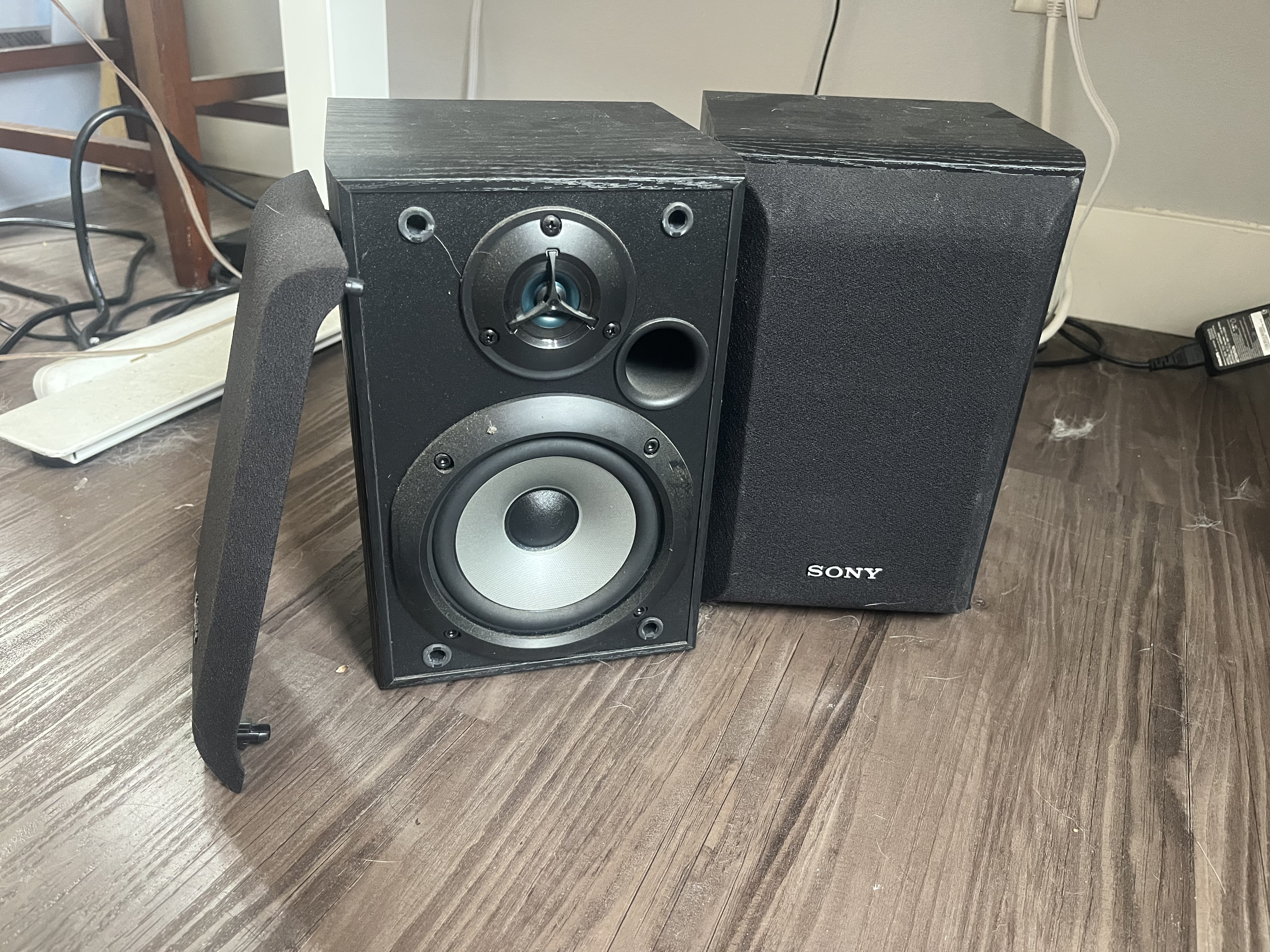 images/speaker-closed.jpeg